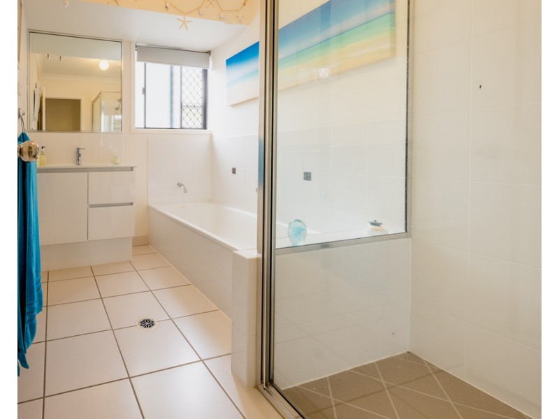 8 Sykes Close, Burdell QLD 4818