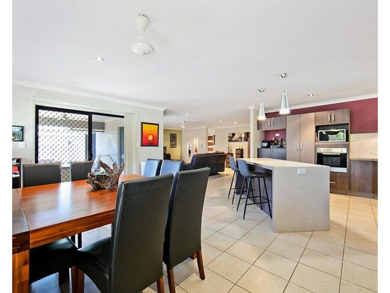 9 Bronte Court, Bushland Beach QLD 4818