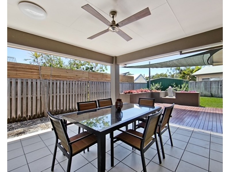 9 Bronte Court, Bushland Beach QLD 4818