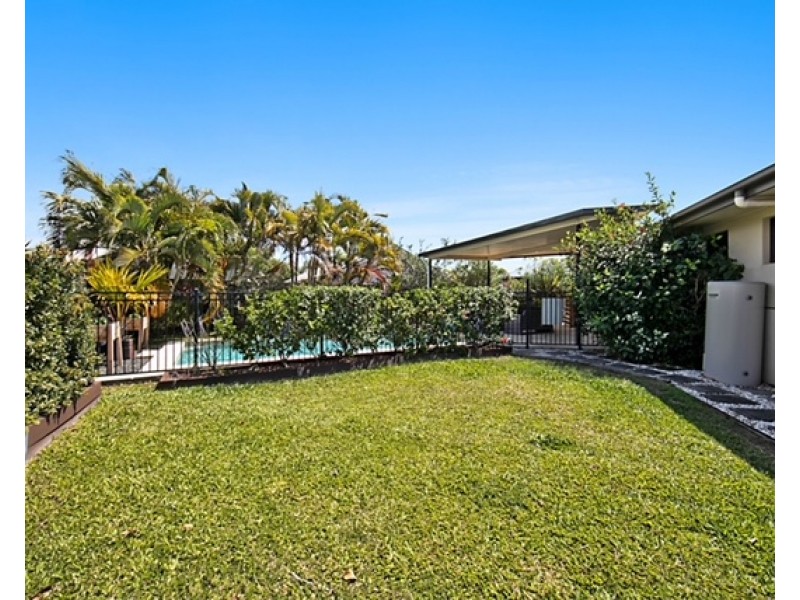 9 Bronte Court, Bushland Beach QLD 4818