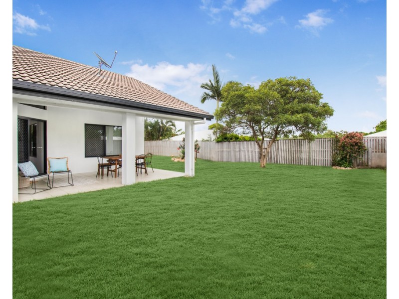 74 Woodwark Drive, Bushland Beach QLD 4818