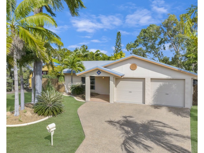 2 Pacific Avenue, Bushland Beach QLD 4818