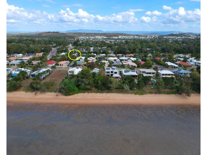 2 Pacific Avenue, Bushland Beach QLD 4818