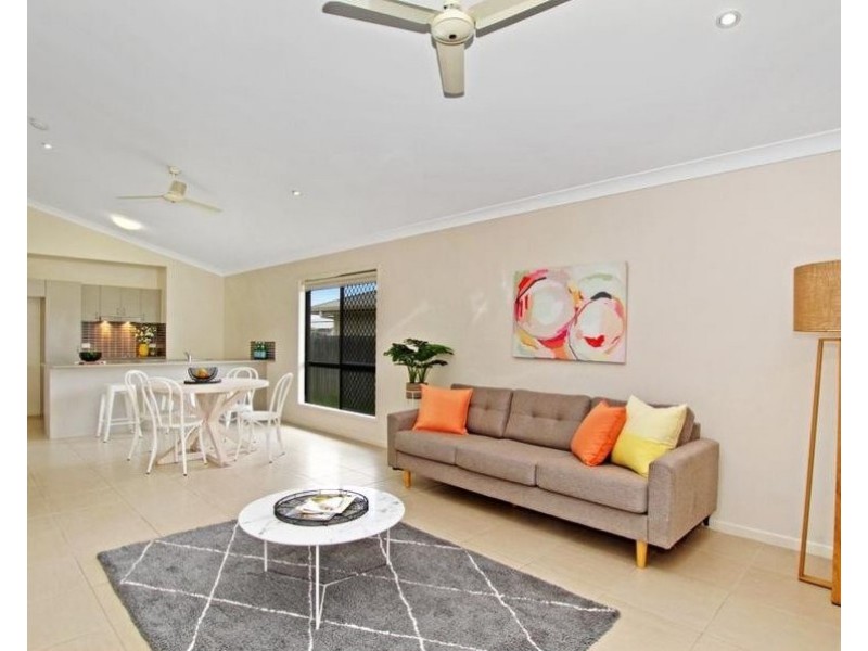 9 Dragon Flower Avenue, Mount Low QLD 4818