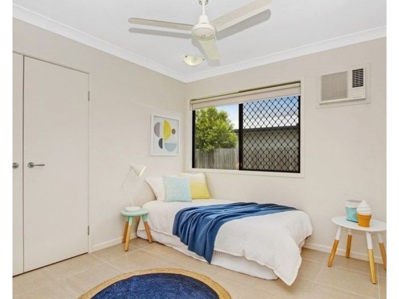 9 Dragon Flower Avenue, Mount Low QLD 4818