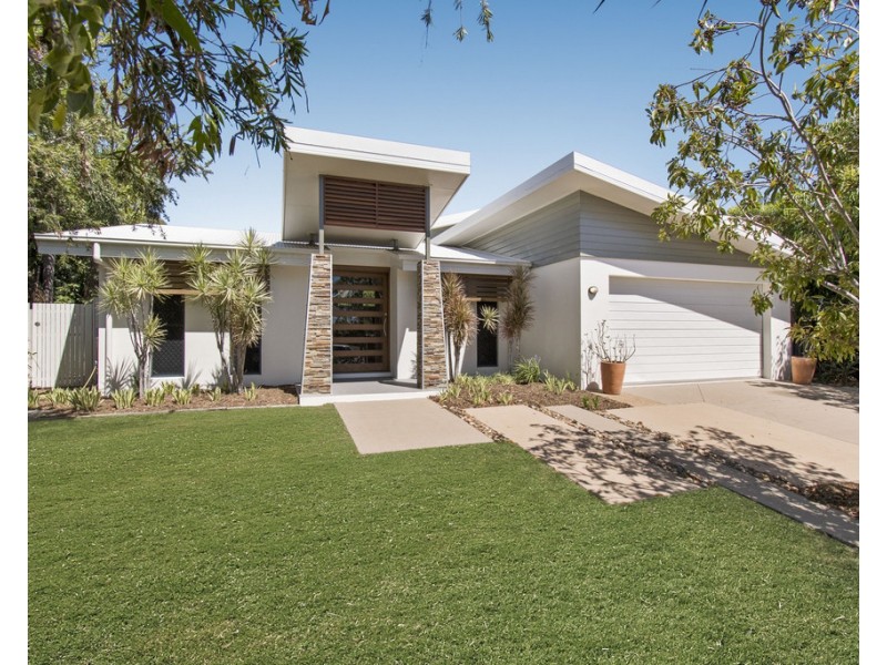 2 Goicoechea Drive, Bushland Beach QLD 4818