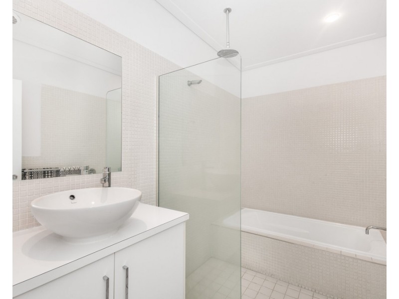 11 Covey Court, Burdell QLD 4818