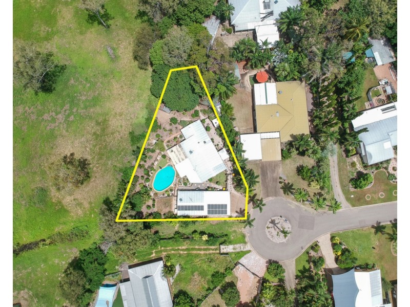 14 Sorrel Court, Bushland Beach QLD 4818