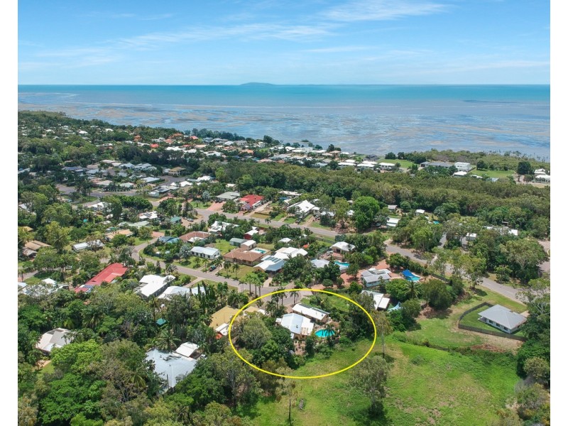 14 Sorrel Court, Bushland Beach QLD 4818