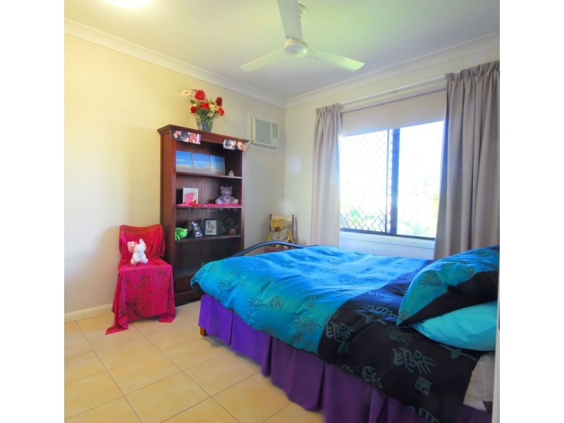 9 Mentmore Court, Bushland Beach QLD 4818