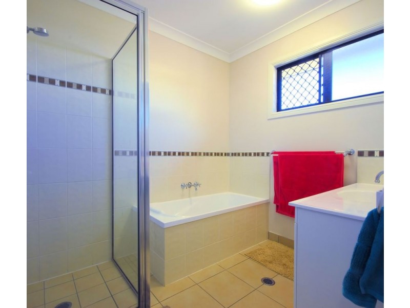 9 Mentmore Court, Bushland Beach QLD 4818