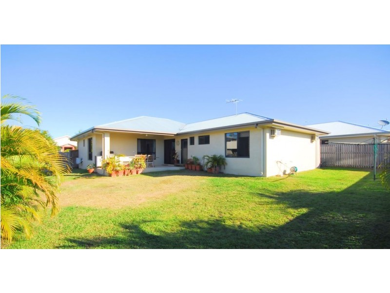 9 Mentmore Court, Bushland Beach QLD 4818