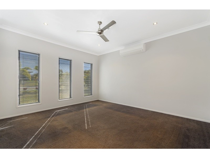 5 Deedes Crescent, Bushland Beach QLD 4818