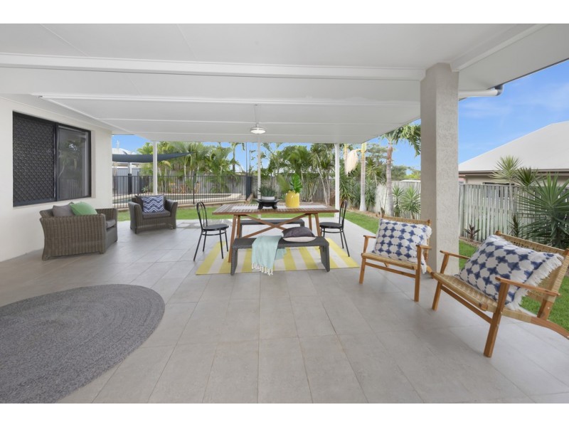12 Baxendell Place, Bushland Beach QLD 4818
