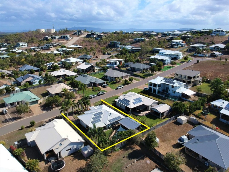 12 Baxendell Place, Bushland Beach QLD 4818