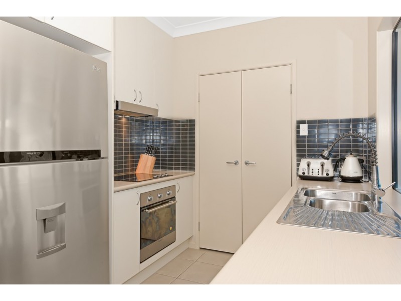 8 Cowrie Court, Bushland Beach QLD 4818