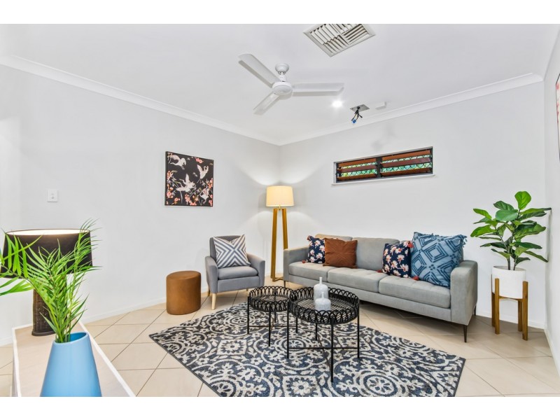 11 Yanooa Court, Bushland Beach QLD 4818