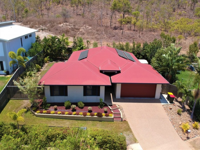 11 Yanooa Court, Bushland Beach QLD 4818