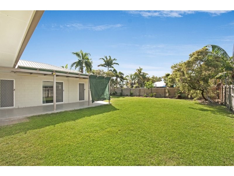 51 Marina Drive, Bushland Beach QLD 4818