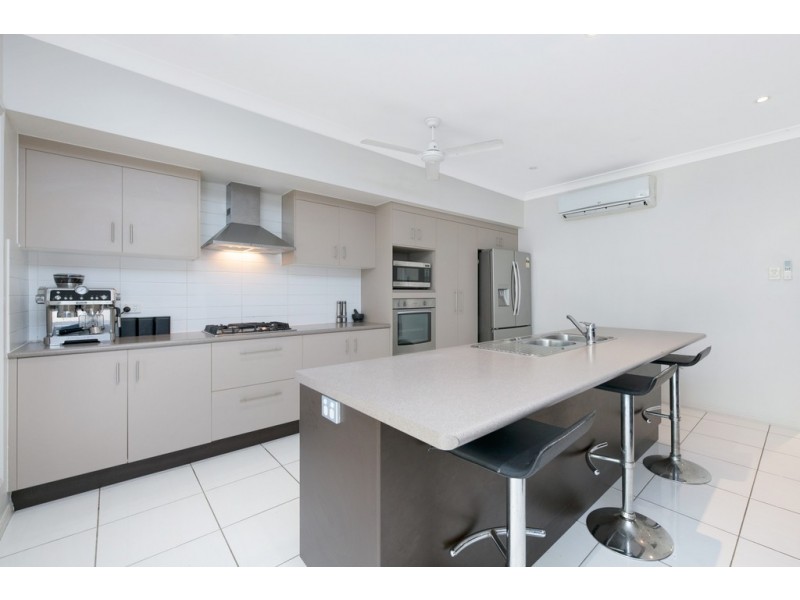 17 Deedes Crescent, Bushland Beach QLD 4818