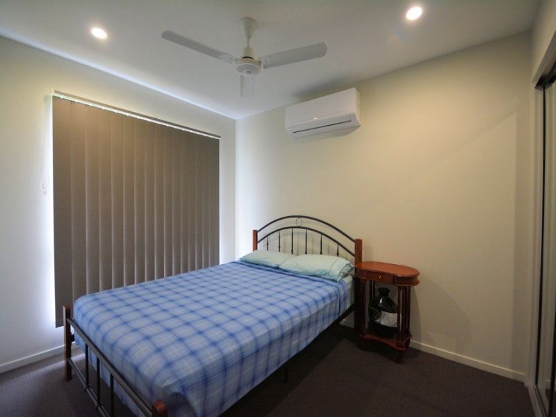 43 Hillock Crescent, Bushland Beach QLD 4818