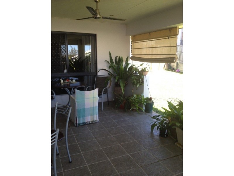 6 Platypus Street, Bushland Beach QLD 4818