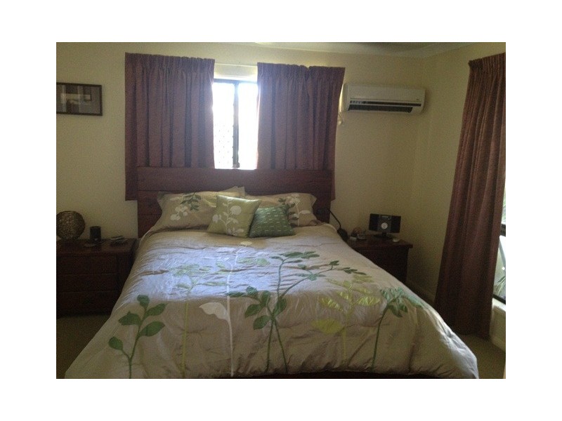 6 Platypus Street, Bushland Beach QLD 4818