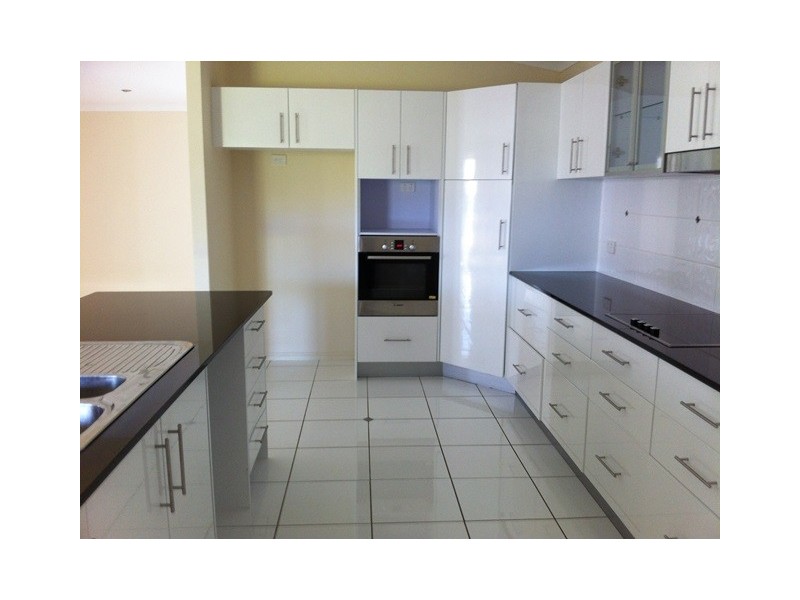 6 Platypus Street, Bushland Beach QLD 4818