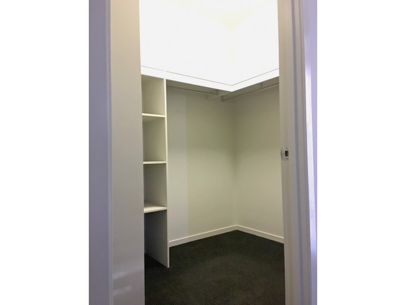 27 Conway Street, Mount Low QLD 4818