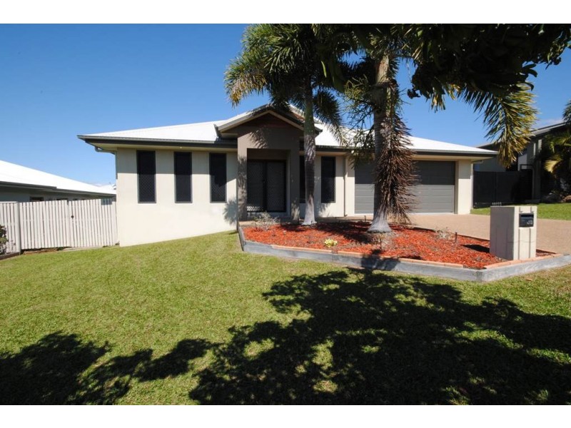 13 Keswick Street, Bushland Beach QLD 4818