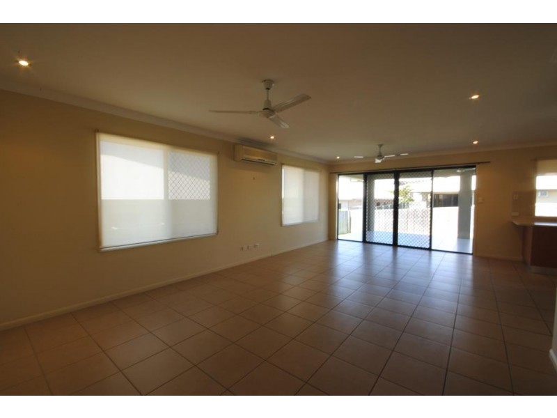 13 Keswick Street, Bushland Beach QLD 4818