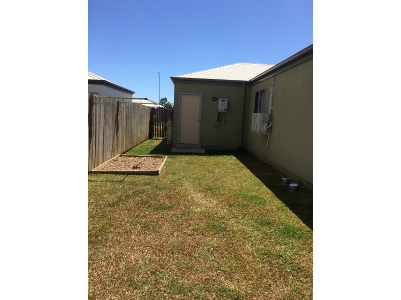 17 Elvina Street, Deeragun QLD 4818