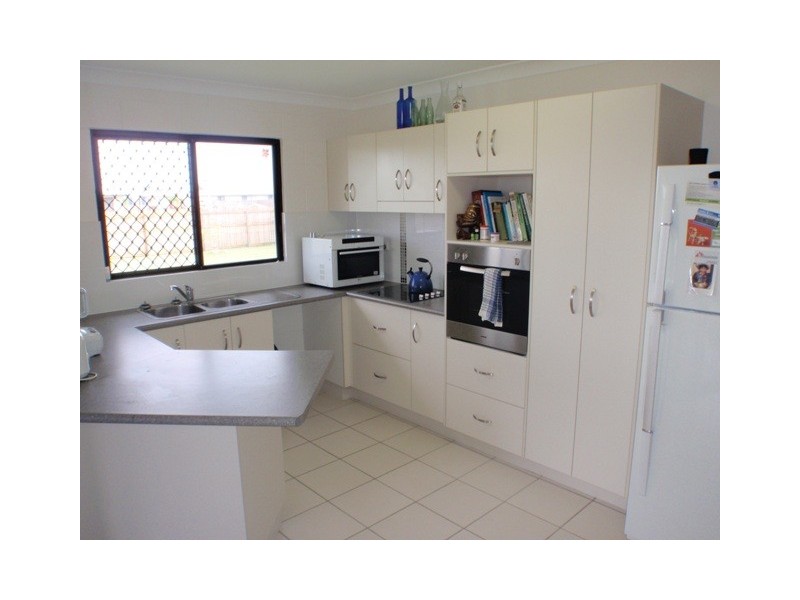 15 Cosette Court, Burdell QLD 4818