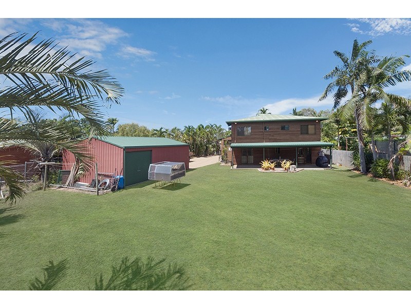 111 Coutts Drive, Bushland Beach QLD 4818