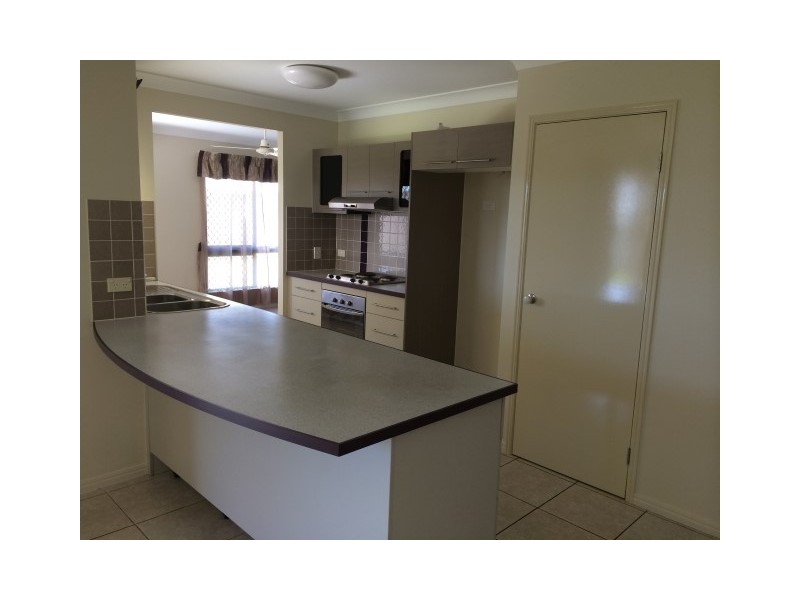 2 Kato Place, Mount Louisa QLD 4814