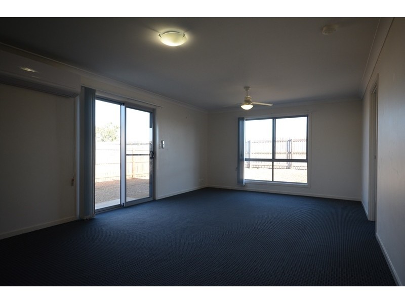 11 Elvina Street, Deeragun QLD 4818