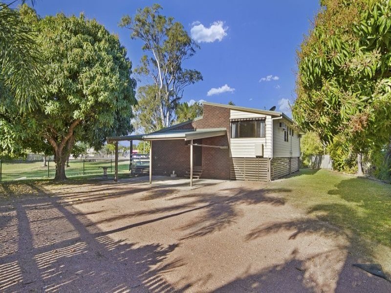 10 Vesterman Court, Bushland Beach QLD 4818