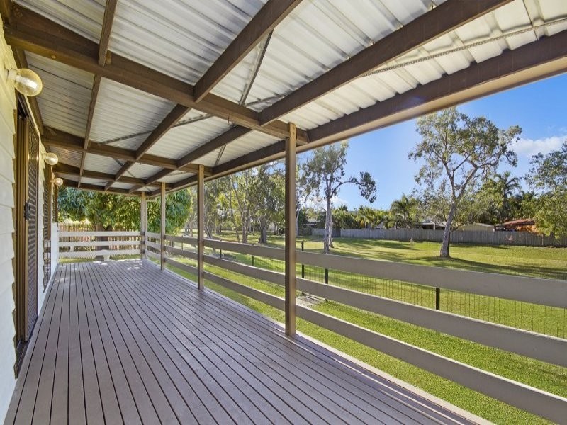 10 Vesterman Court, Bushland Beach QLD 4818