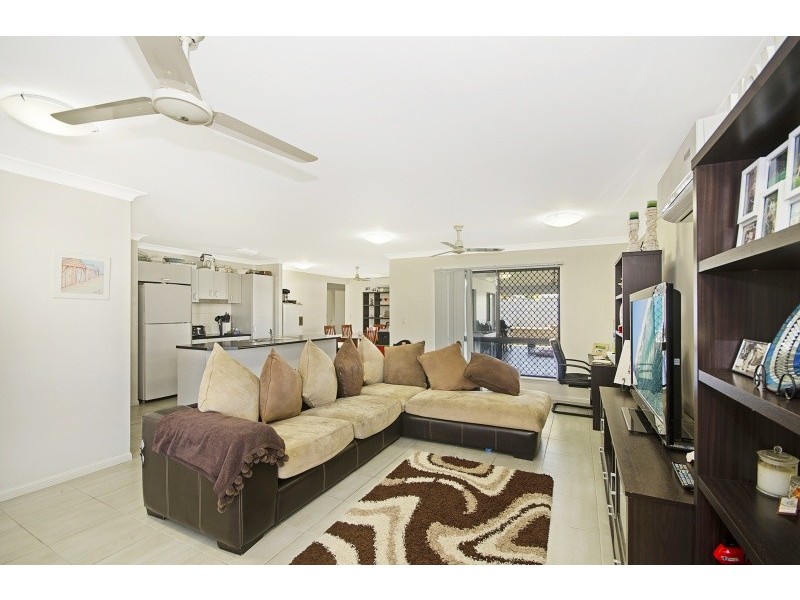 106 Daintree Drive, Bushland Beach QLD 4818