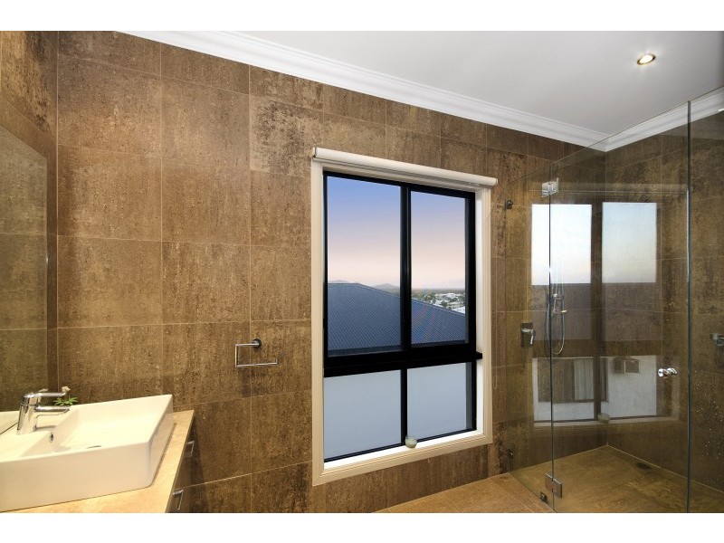 39 Goicoechea Drive, Bushland Beach QLD 4818