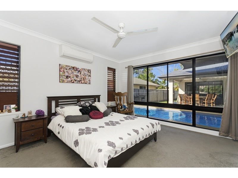 12 Coolaree Drive, Bushland Beach QLD 4818