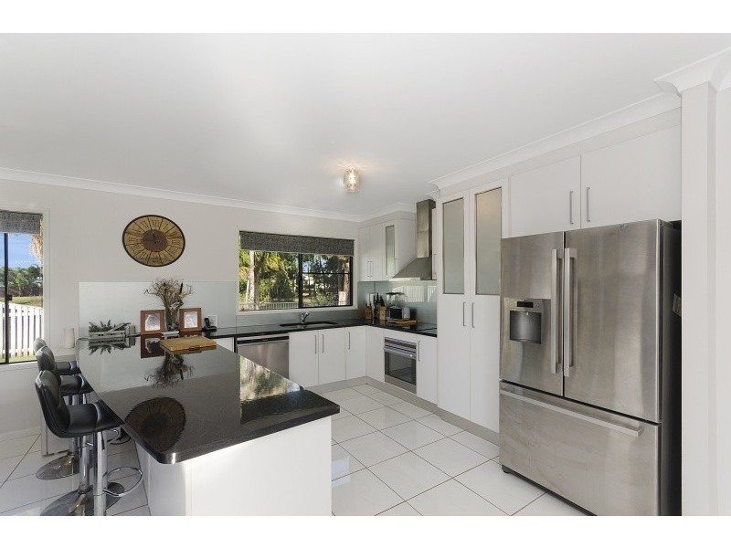 12 Coolaree Drive, Bushland Beach QLD 4818