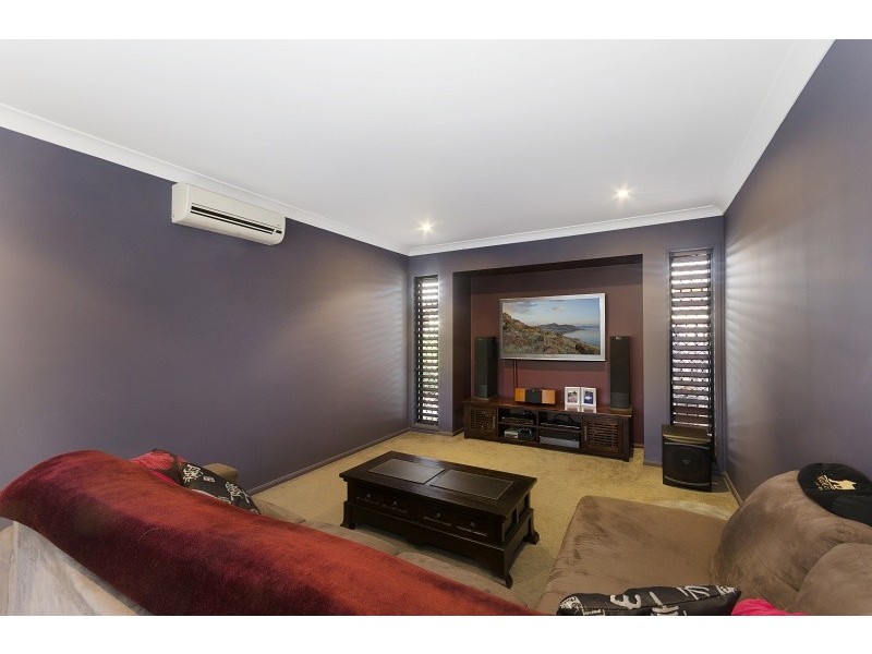 12 Coolaree Drive, Bushland Beach QLD 4818