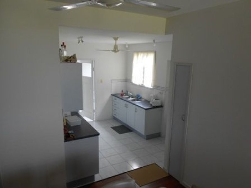 41 Esplanade, Balgal Beach QLD 4816