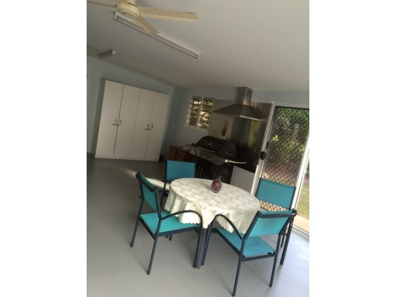 41 Esplanade, Balgal Beach QLD 4816