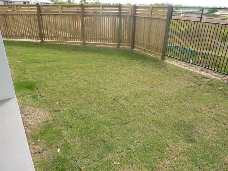 40 Tipperary Street, Mount Low QLD 4818