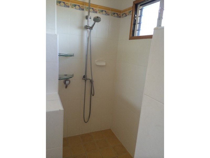 395 Garland Street, Bushland Beach QLD 4818