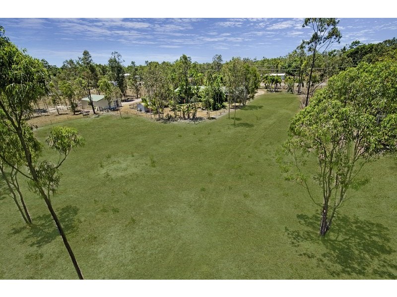 10 Lodestone Drive, Bluewater QLD 4818