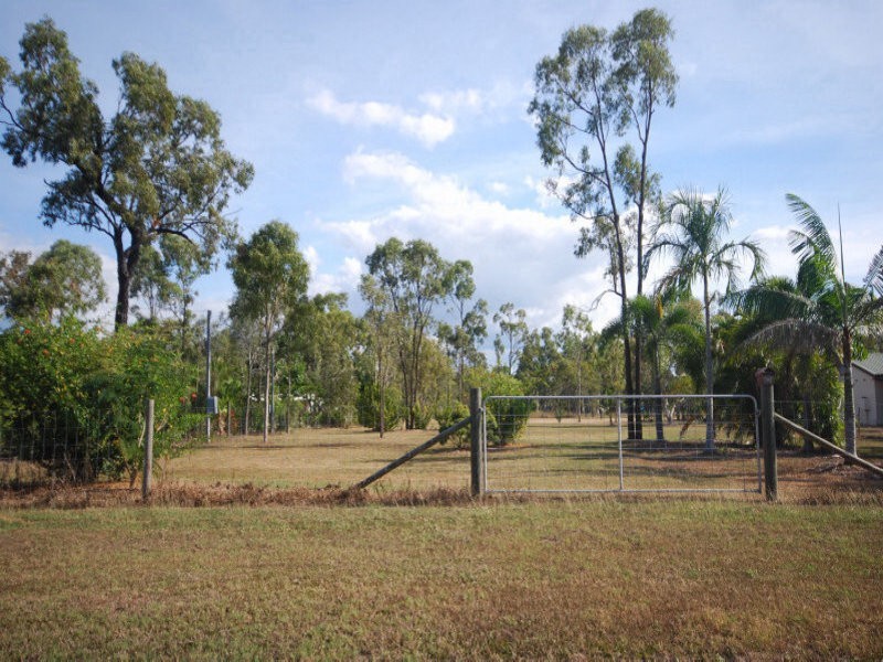 10 Lodestone Drive, Bluewater QLD 4818