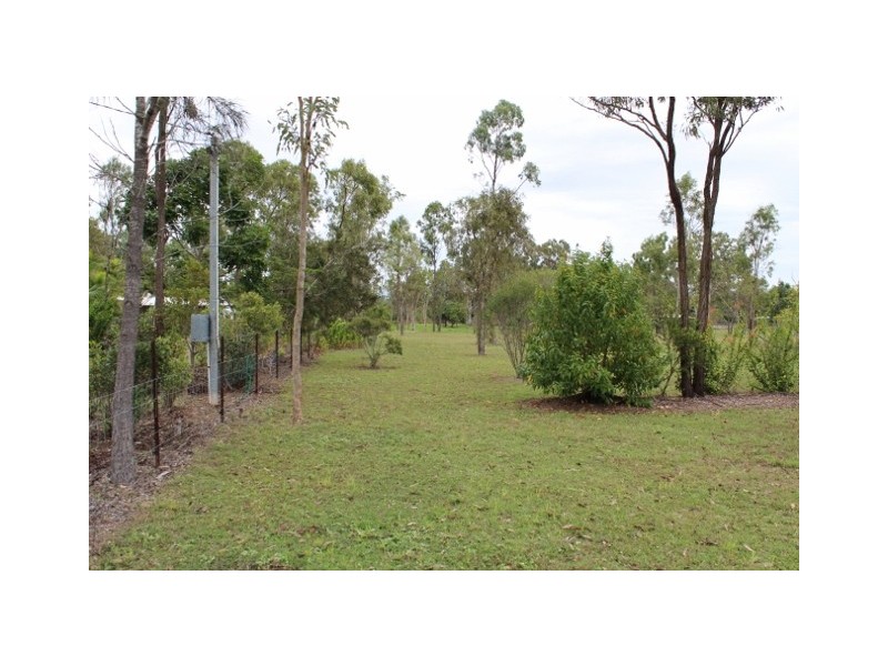 10 Lodestone Drive, Bluewater QLD 4818